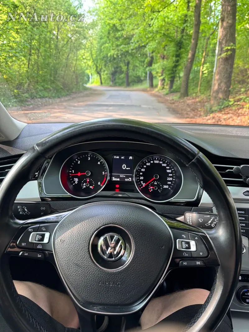 Volkswagen Passat – foto 8