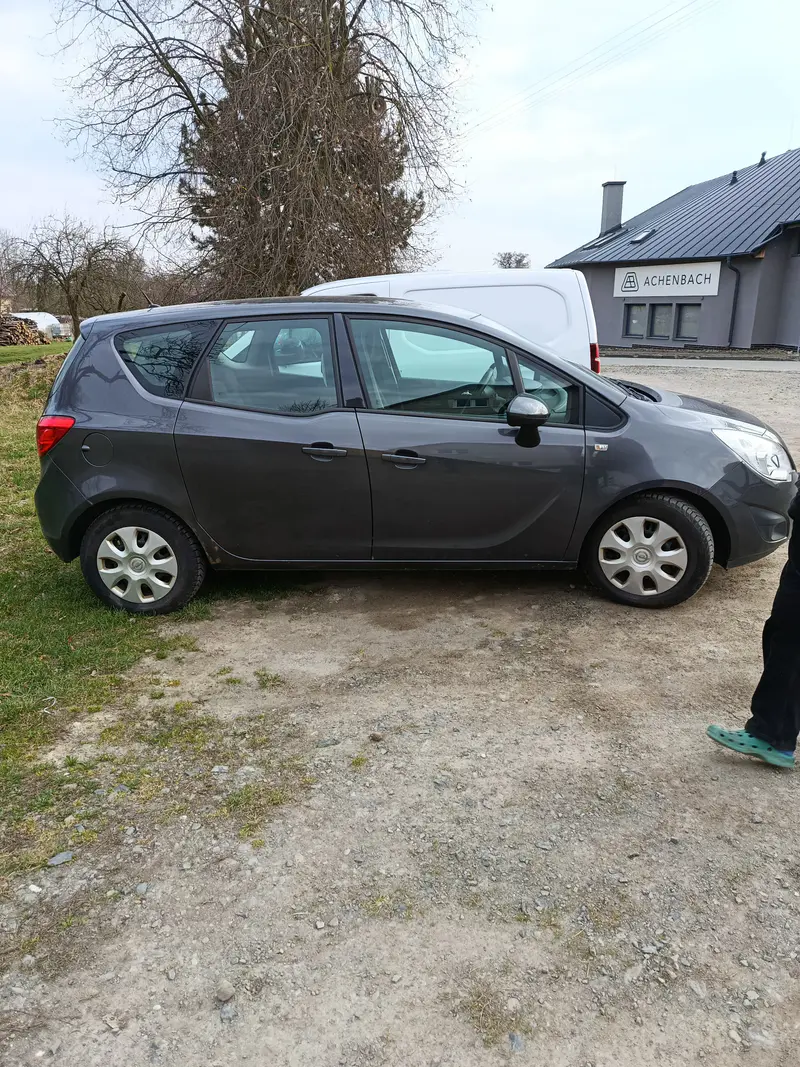 Opel Zafira 2010