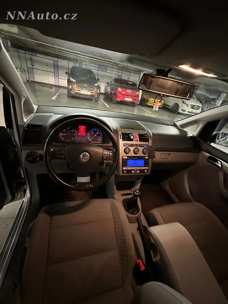 Volkswagen Touran – foto 10