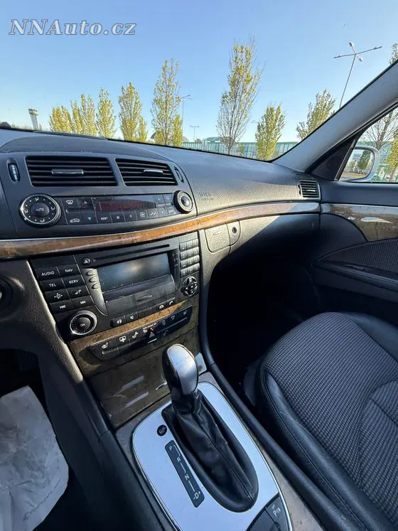 Mercedes-Benz E-Class 2005 na prodej – hlavní fotografie
