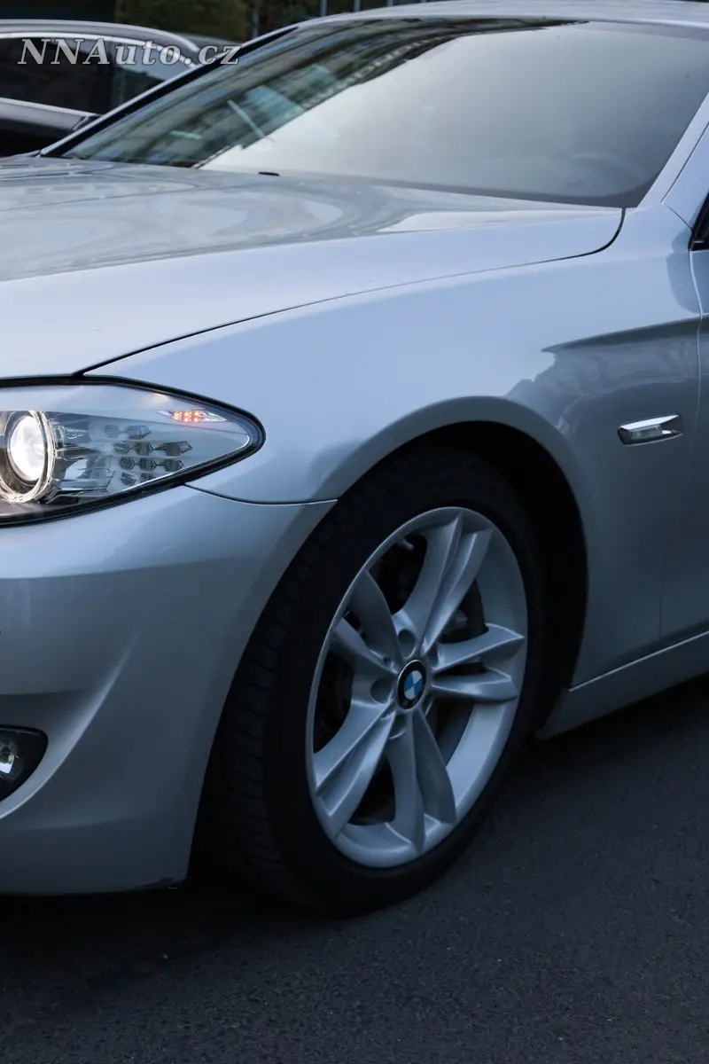 BMW 5-Series-Touring – foto 2