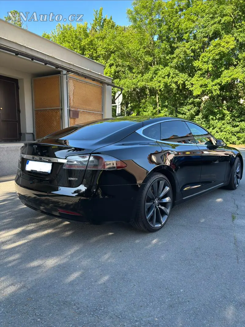 Tesla Model-S – foto 4