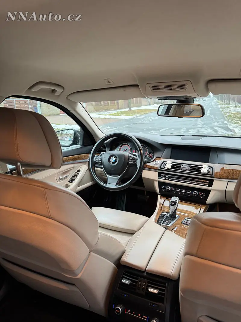 BMW 5-Series-Touring – foto 7