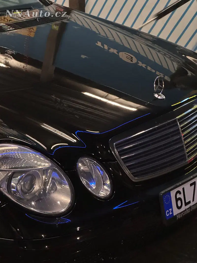 Mercedes-Benz E-Class 2004 – fotografie vozu