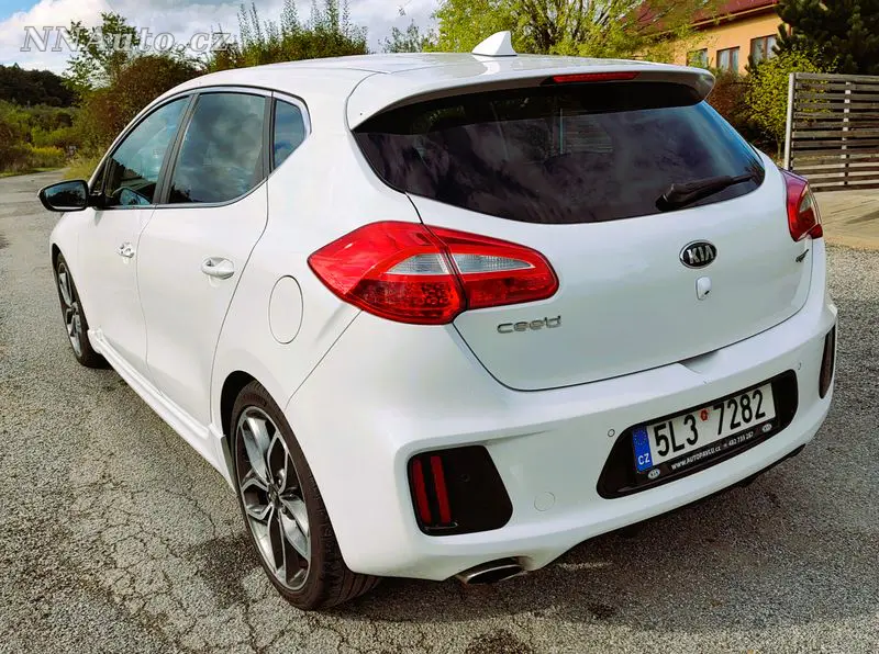 KIA Ceed – foto 4