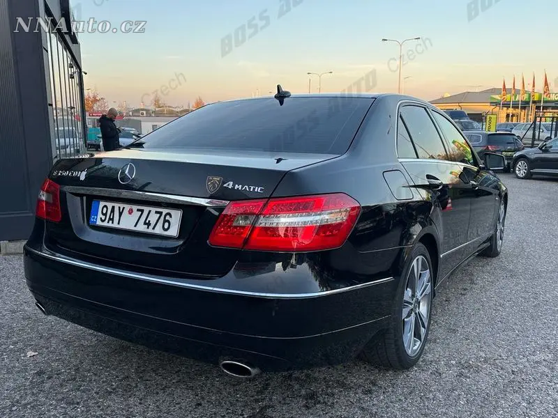 Mercedes-benz E-Class – foto 2