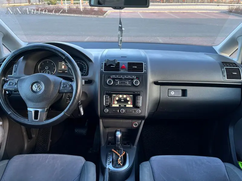 Volkswagen Touran – foto 7