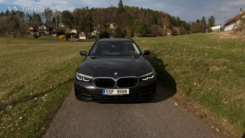 BMW 5-Series-Touring – foto 2