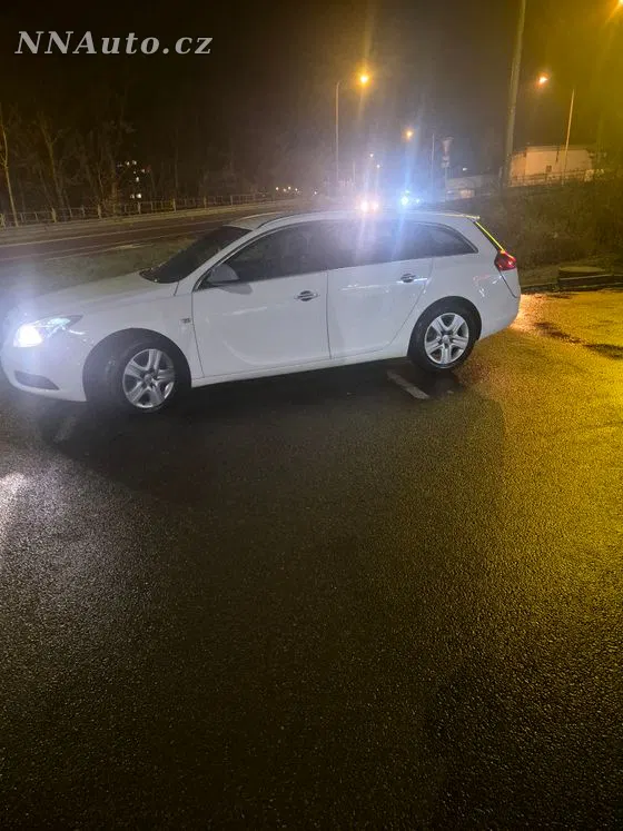 Opel Insignia 2011 na prodej – hlavní fotografie