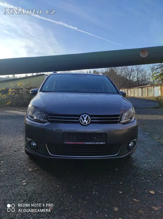 Volkswagen Touran 2013 na prodej – hlavní fotografie