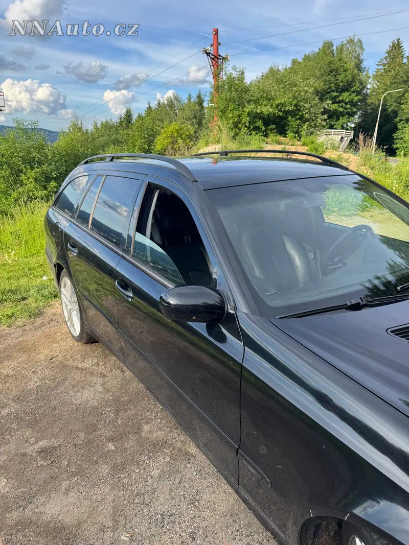 Mercedes-Benz E-Class 2004 – fotografie vozu