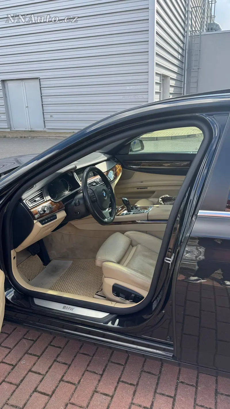 BMW 7 Series 2013 – fotografie vozu
