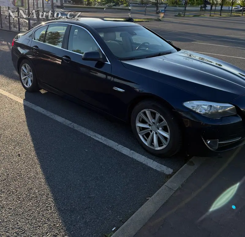 BMW 5 Series 2010 – fotografie vozu
