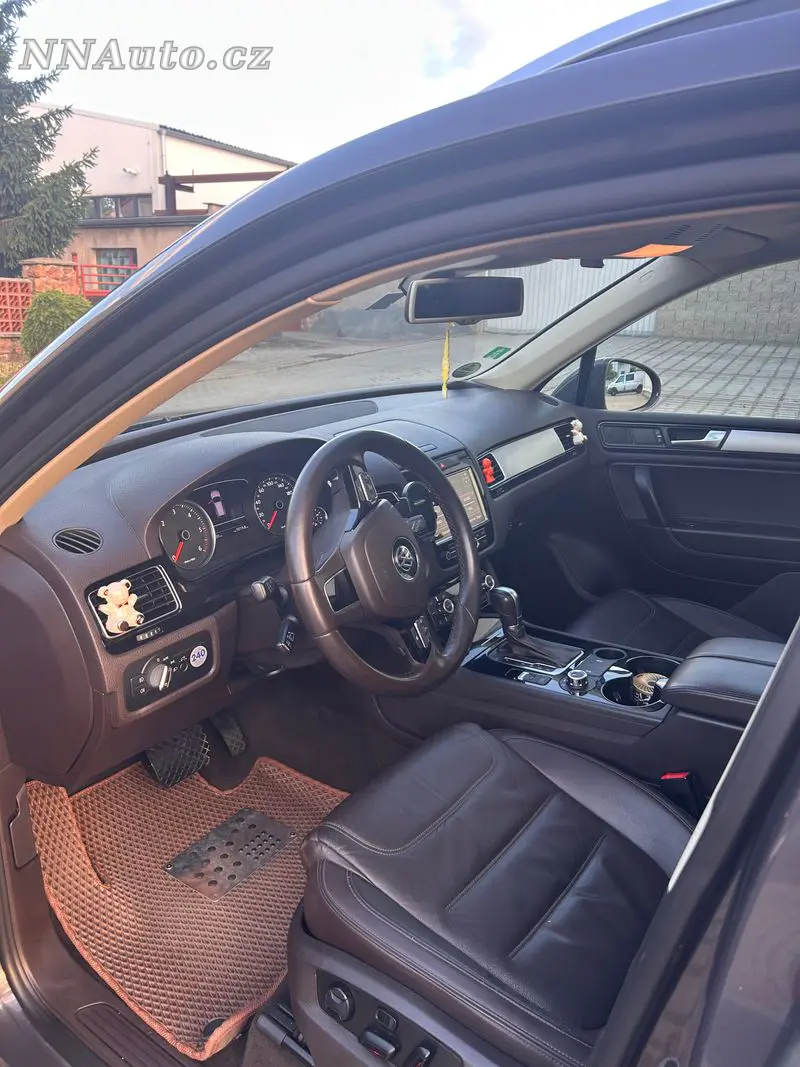 Volkswagen Touareg 2011 – fotografie vozu
