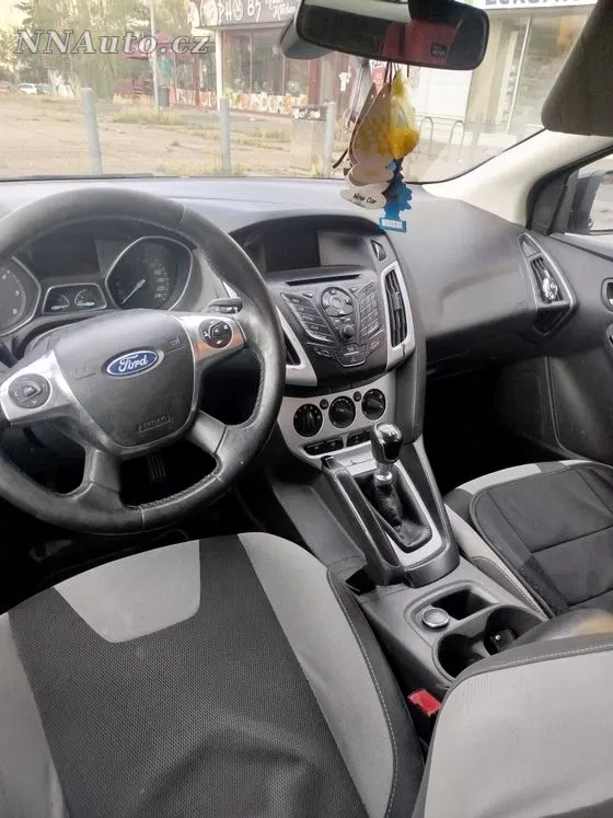Ford Focus 2013 na prodej – hlavní fotografie