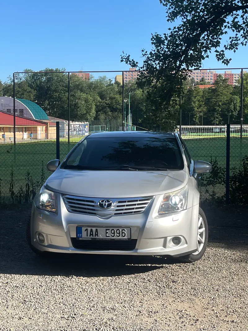 Toyota Avensis 2010