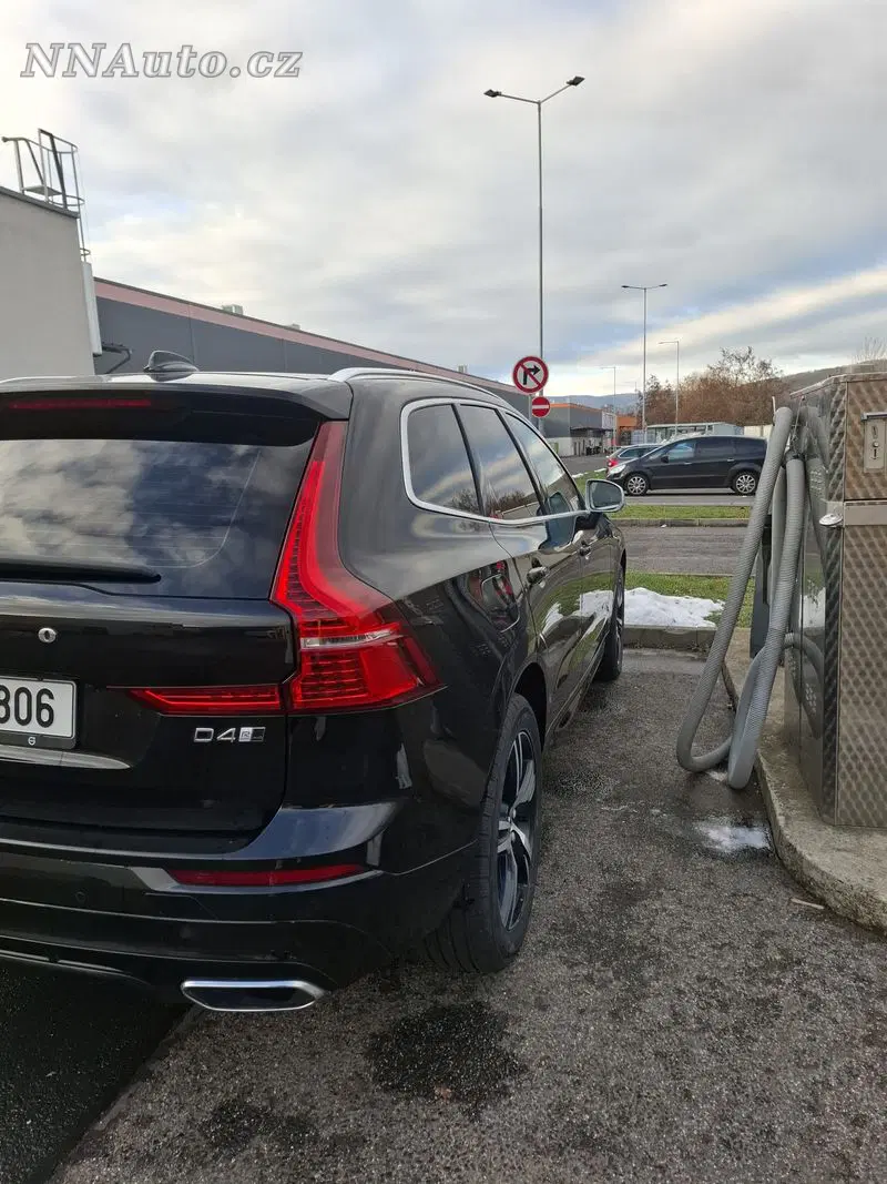Volvo XC60 2018 – fotografie vozu