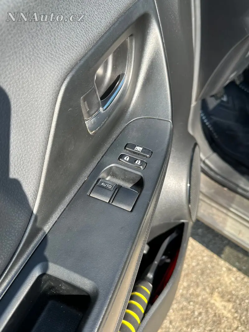 Toyota Yaris – foto 9
