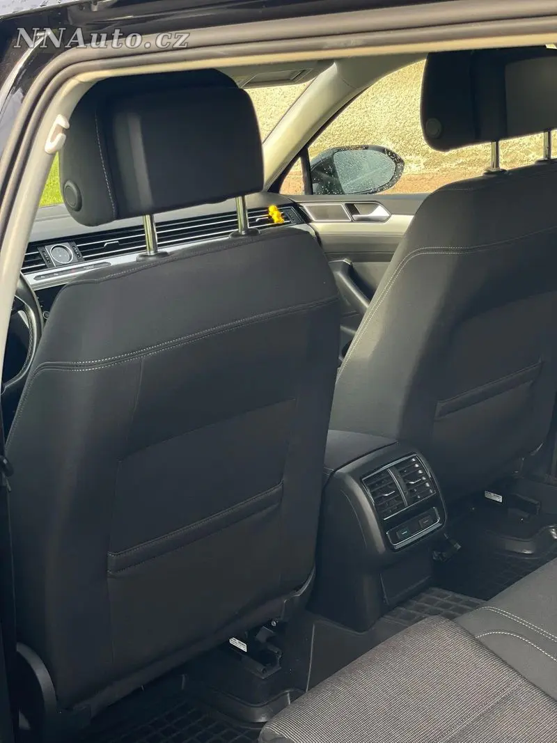 Volkswagen Passat – foto 9