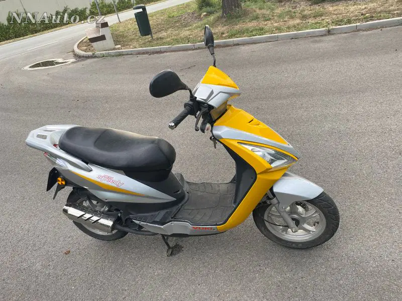 Yuki Yk 50 2007 – fotografie vozu