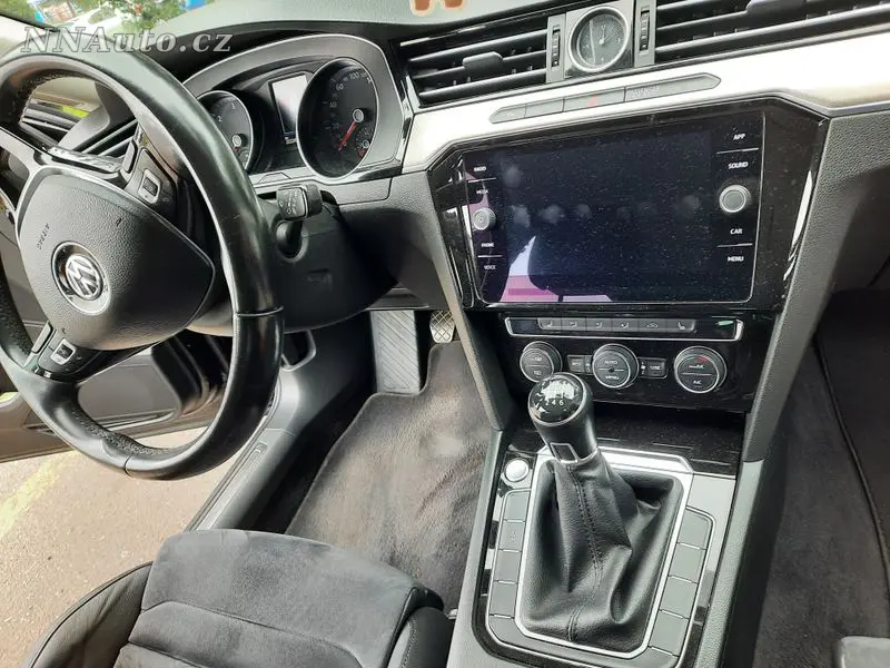 Volkswagen Passat 2018 – fotografie vozu