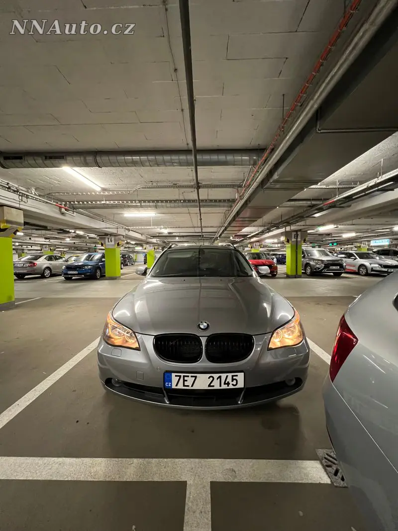 BMW 5 Series 2006 – fotografie vozu
