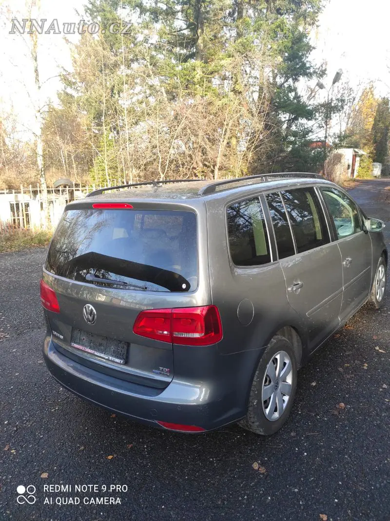 Volkswagen Touran – foto 8