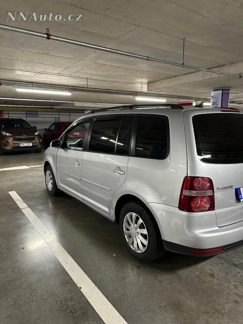 Volkswagen Touran – foto 5