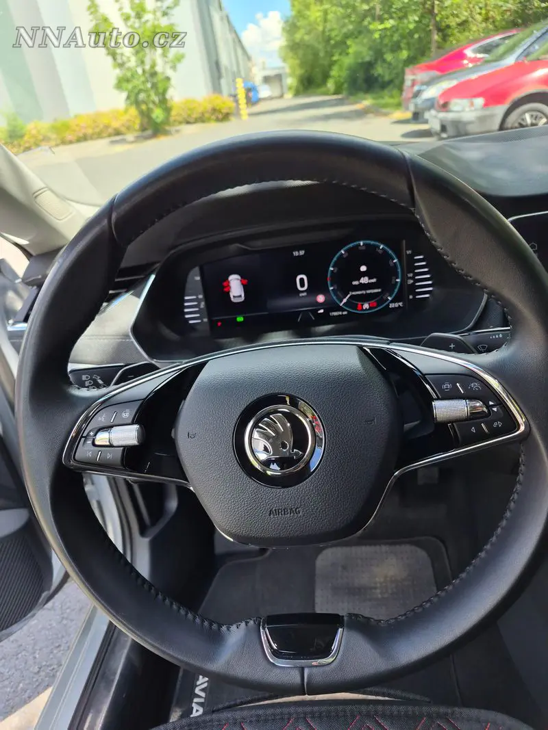 Skoda Octavia – foto 9