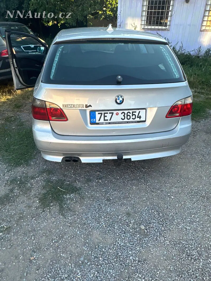 BMW 5 Series 2005 – fotografie vozu