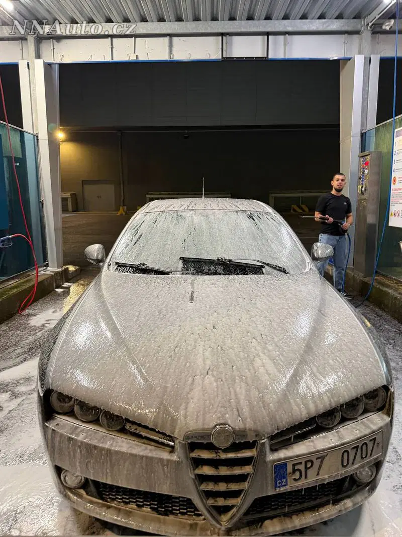 Alfa Romeo Giulia 2006 – fotografie vozu