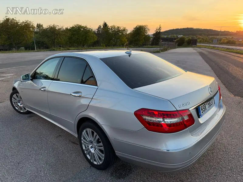 Mercedes-benz E-Class – foto 3