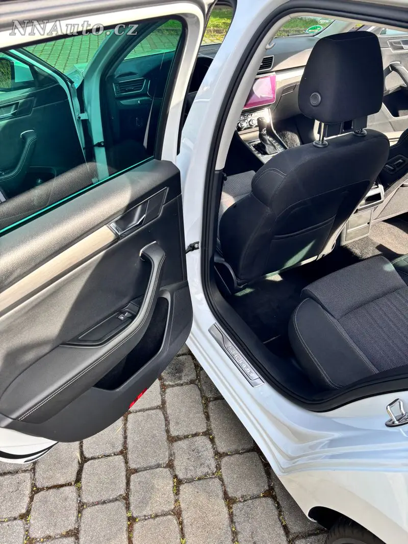 Skoda Superb – foto 9