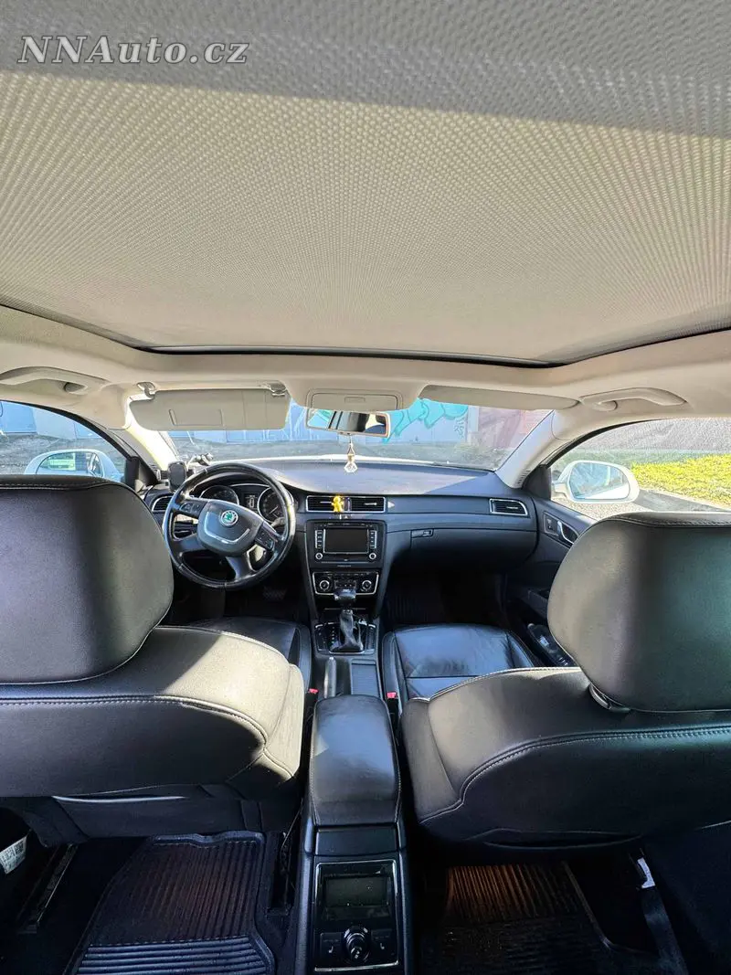 Skoda Superb – foto 8