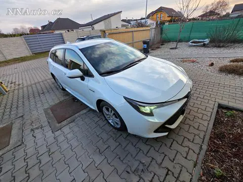 Toyota Corolla Touring Sports 1.8 Hybrid, 155 500km, výbava Comfort + paket TECH, rok 2020, nebourané