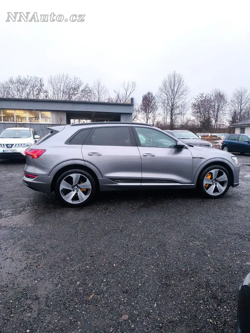 Audi E-Tron – foto 4