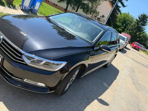 WV Passat
