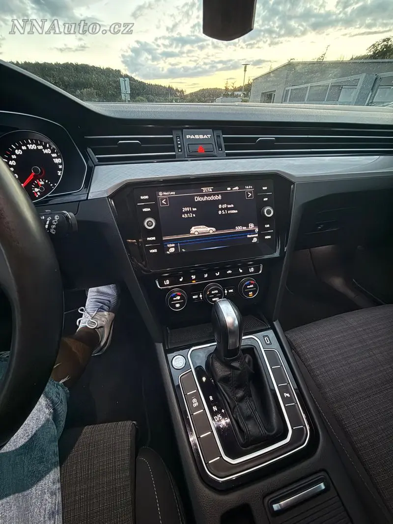 Volkswagen Passat 2019 – fotografie vozu