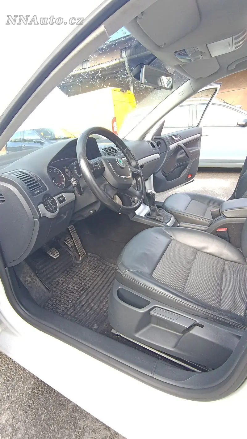Škoda Octavia 2010 – fotografie vozu
