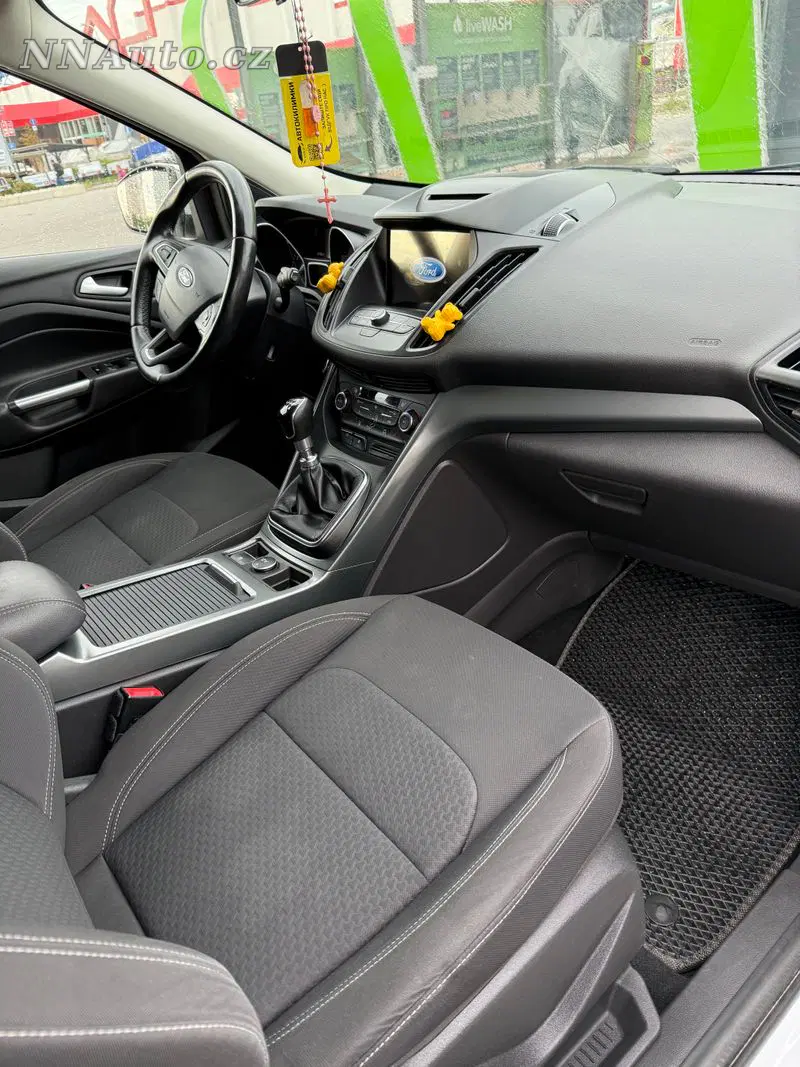Ford Kuga 2018 – fotografie vozu