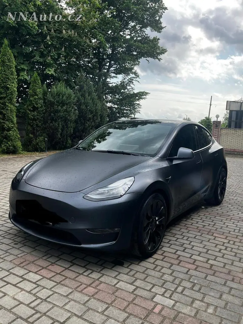 Tesla Model Y 2022 – fotografie vozu