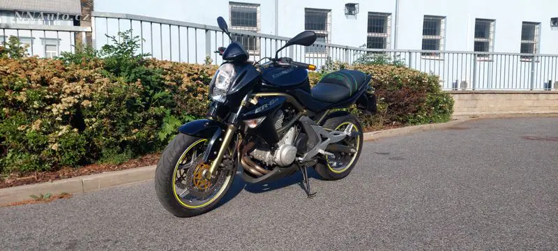 Kawasaki Er-6n – foto 2