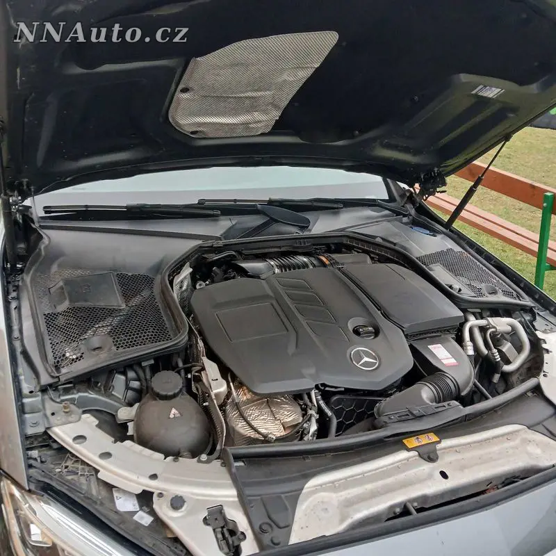 Mercedes-Benz C-Class 2019 – fotografie vozu