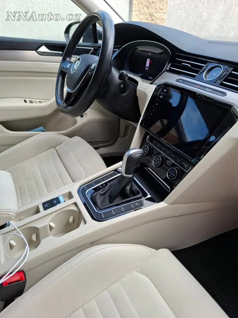 Volkswagen Passat-Variant – foto 8