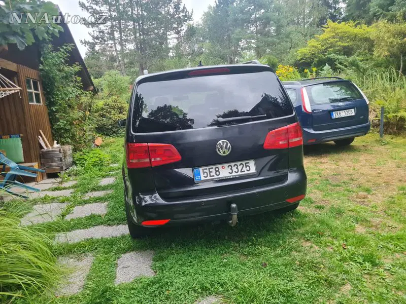 Volkswagen Touran 2011 – fotografie vozu