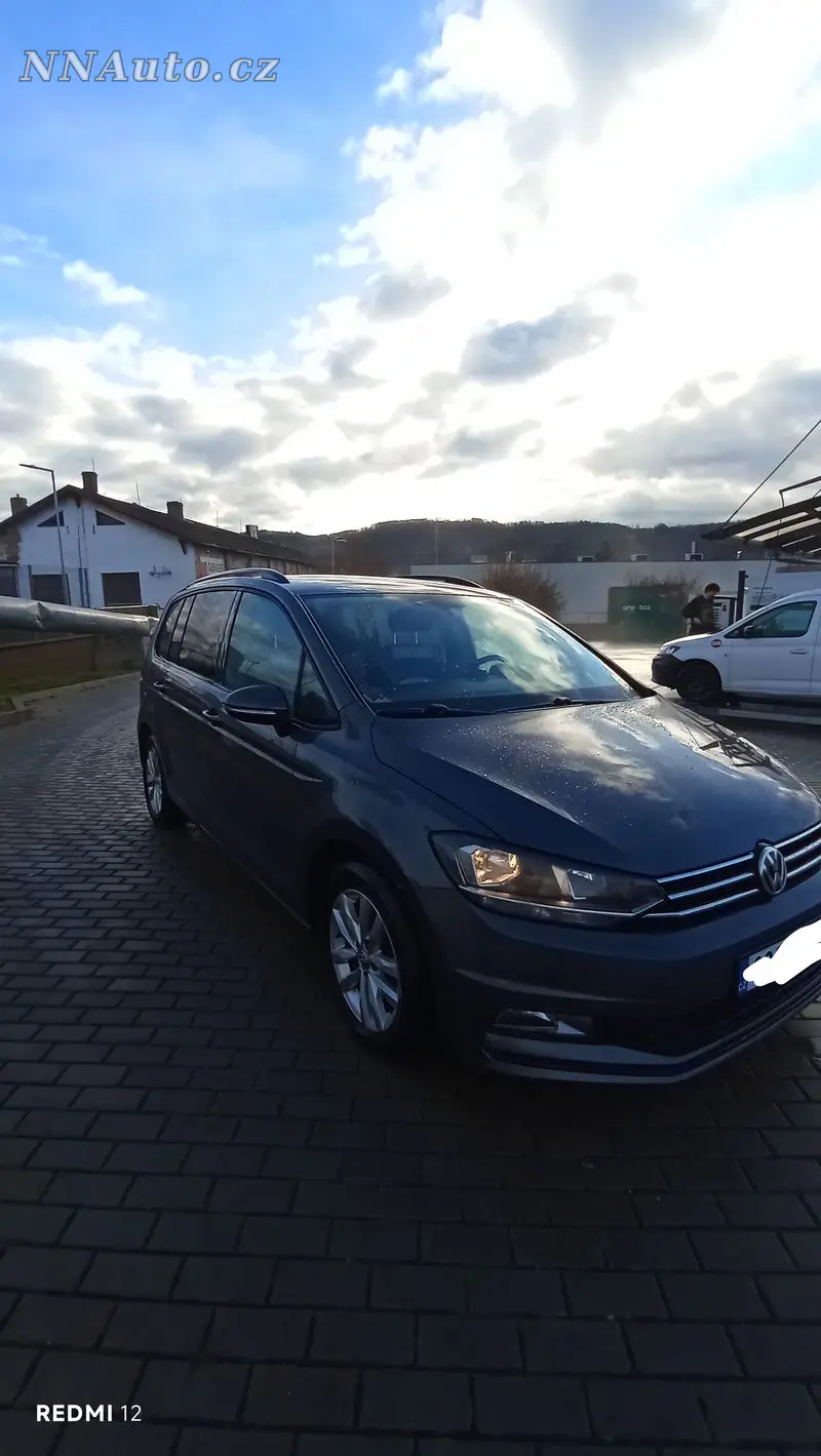 Volkswagen Touran – foto 2