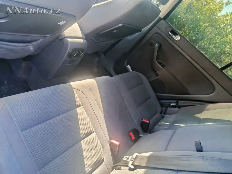 Volkswagen Golf 2005 – fotografie vozu