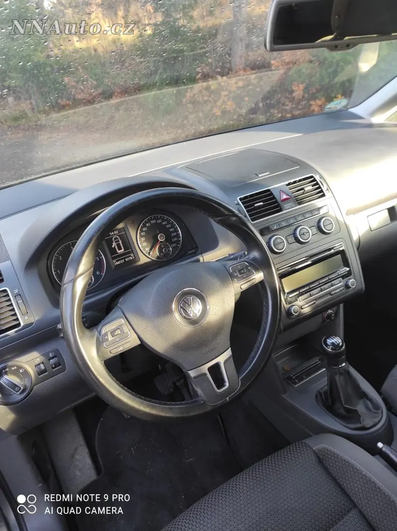 Volkswagen Touran – foto 9